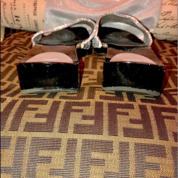 💯% Authentic Chanel Slides - Picture 6 of 8